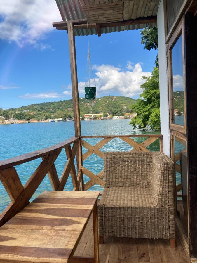 Soul Rebel Lodge & Backpackers Nkhata Bay Exterior photo
